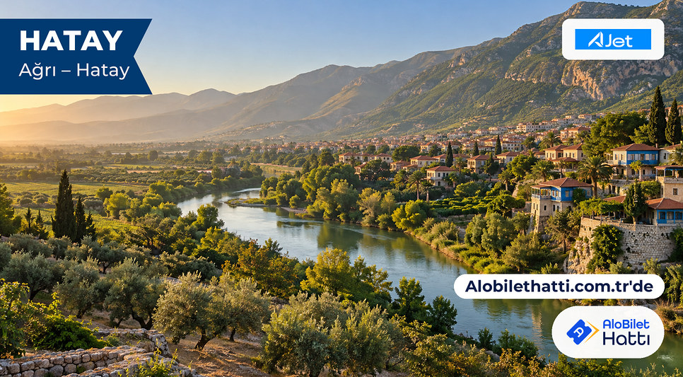 Asi Nehri vadisinde meyve bahçeleri ve arkada ormanlık Amanos yamaçları