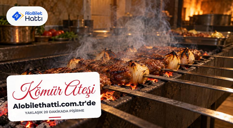 Kömür ateşi üzerinde pişen soğanlı kebap şişleri